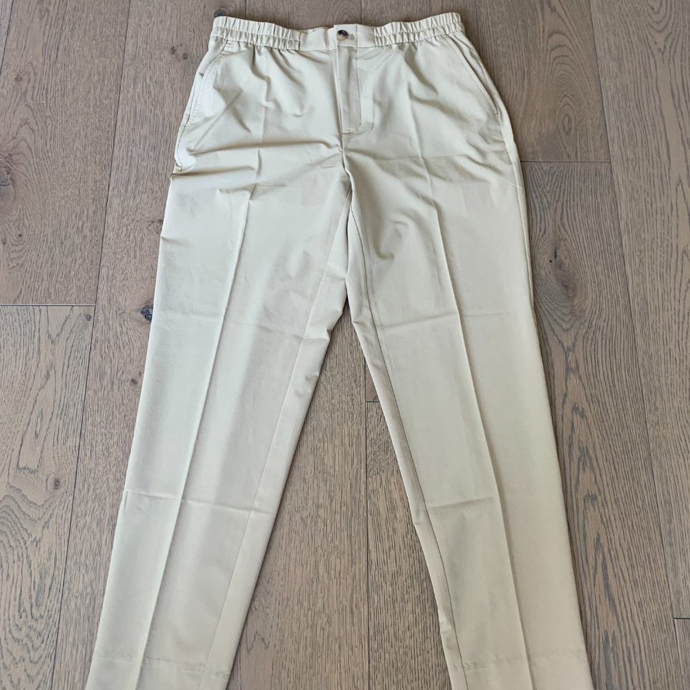 Size Small, Camel/Beige Airstretch Taper Pant - Banana Republic